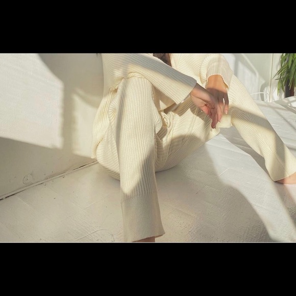 Soft Ribbed Knit Pants - Picture 2 of 8